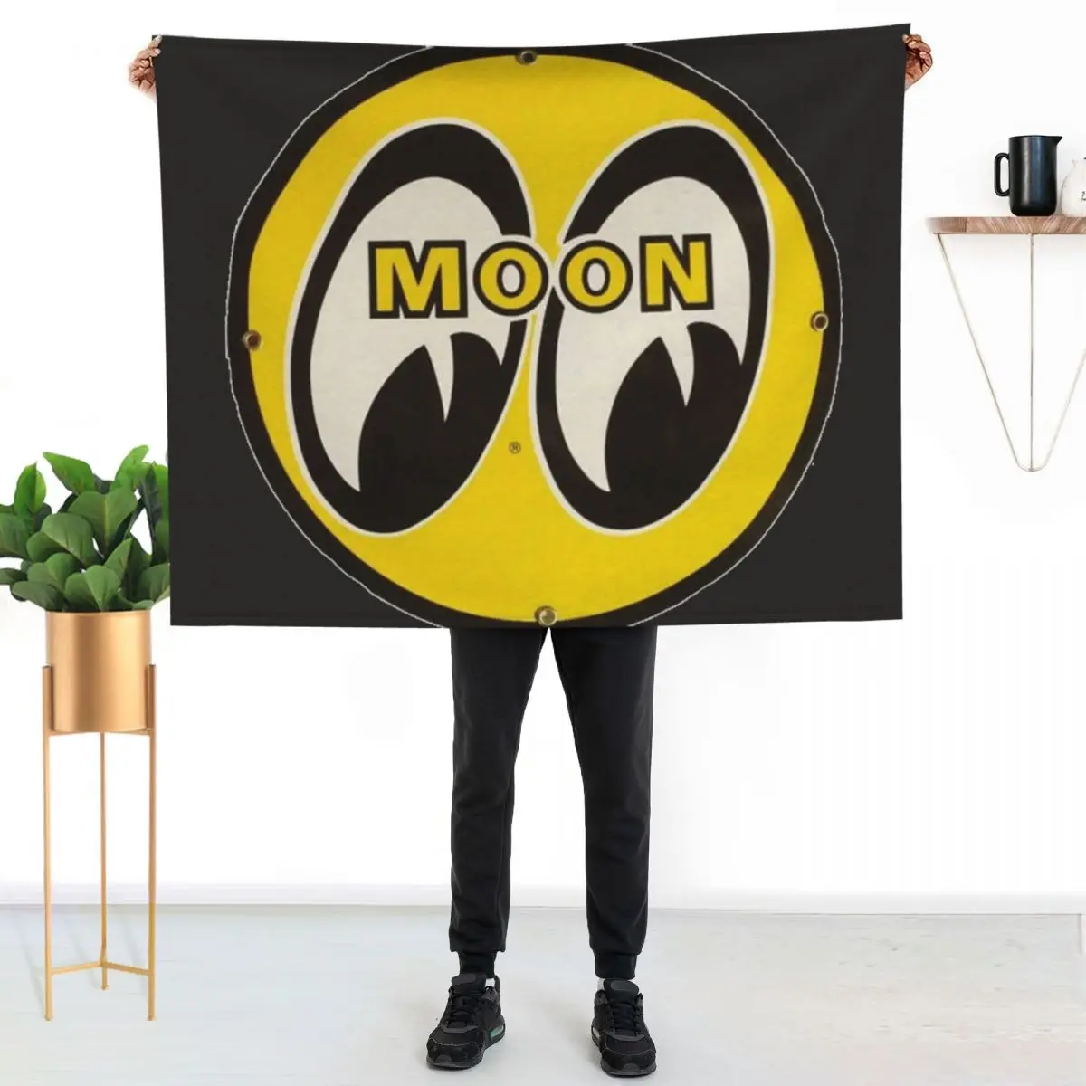 Moon eyes Luna equipped with the classic logo Throw Blanket Kid'S Cute halloween Loose for sofa Sofa Throw Blankets