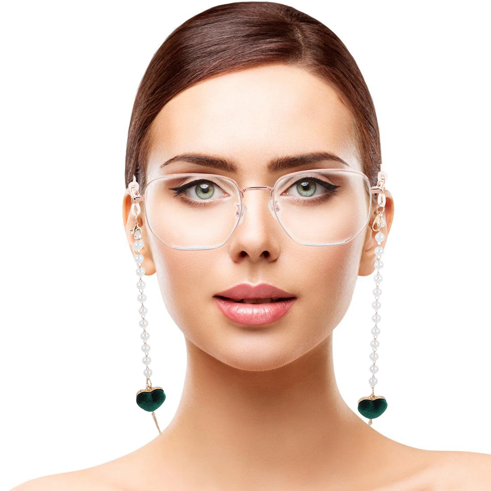 حبل نظارات لؤلؤي على شكل قلب للنساء والفتيات، سلسلة نظارات لؤلؤية مزيفة خفيفة الوزن ومضادة لفقدان الرقبة لقراءة الأقنعة