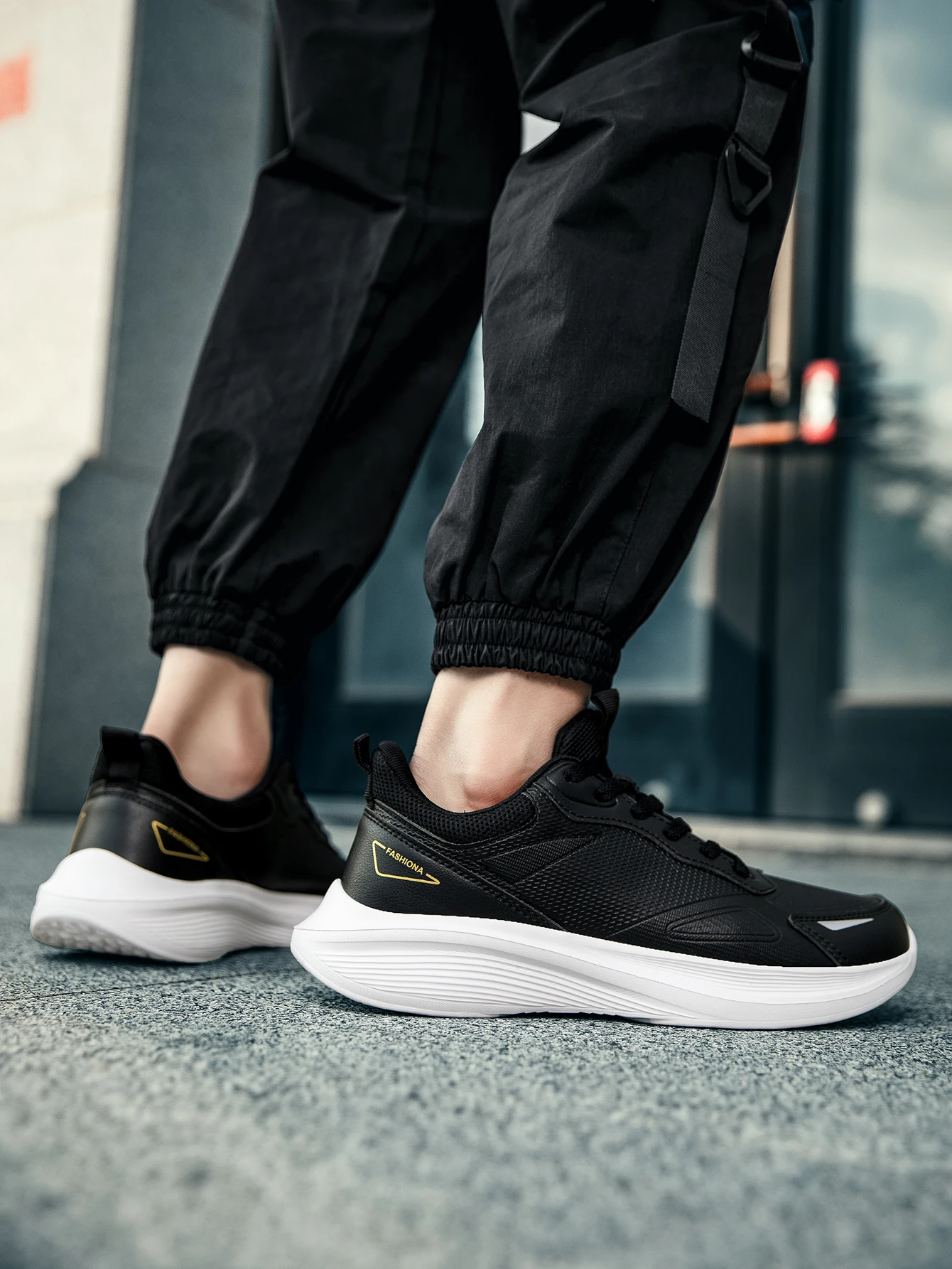 Autumn and Winter Men's Ultra-Fiber Warm Non-Slip Casual Shoes, Lightweight, Fashionable and Versatile, Suitable for Commuting and Work