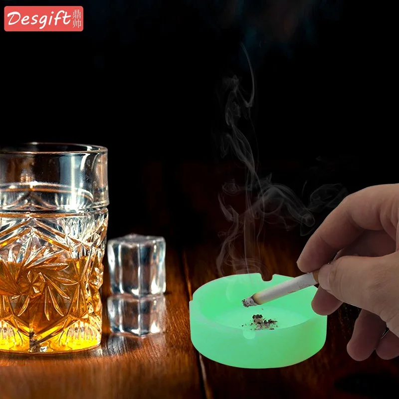 Silicone Ashtray Glow In The Dark Creative Luminous Ashtrays Gift For Boyfriend House Cigarette Tobacco Smoking Weed Accessories