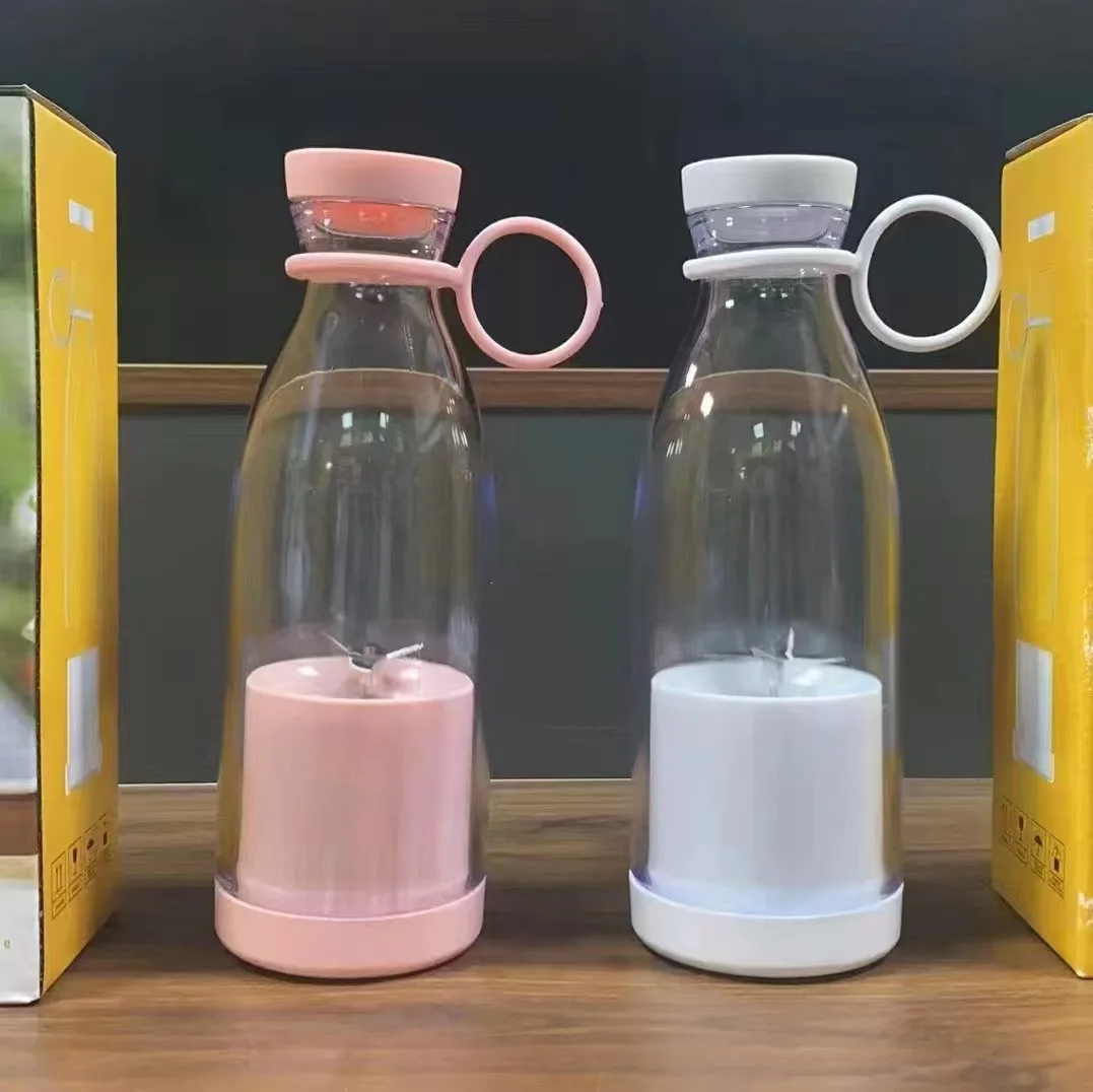 Portable small multifunctional USB charging bottle juice squeeze cup, electric fruit juice mixing cup