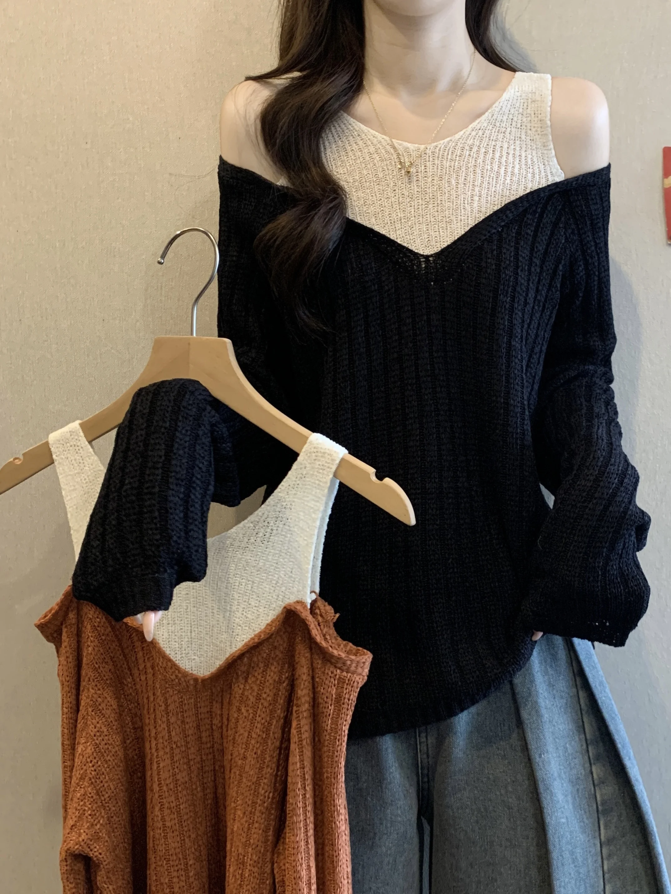 

Korean O-neck Fake Two-piece Paneled Off-shoulder Knitted Pullover For Women's Autumn Harajuku Slim Office Versatile Sweater Top
