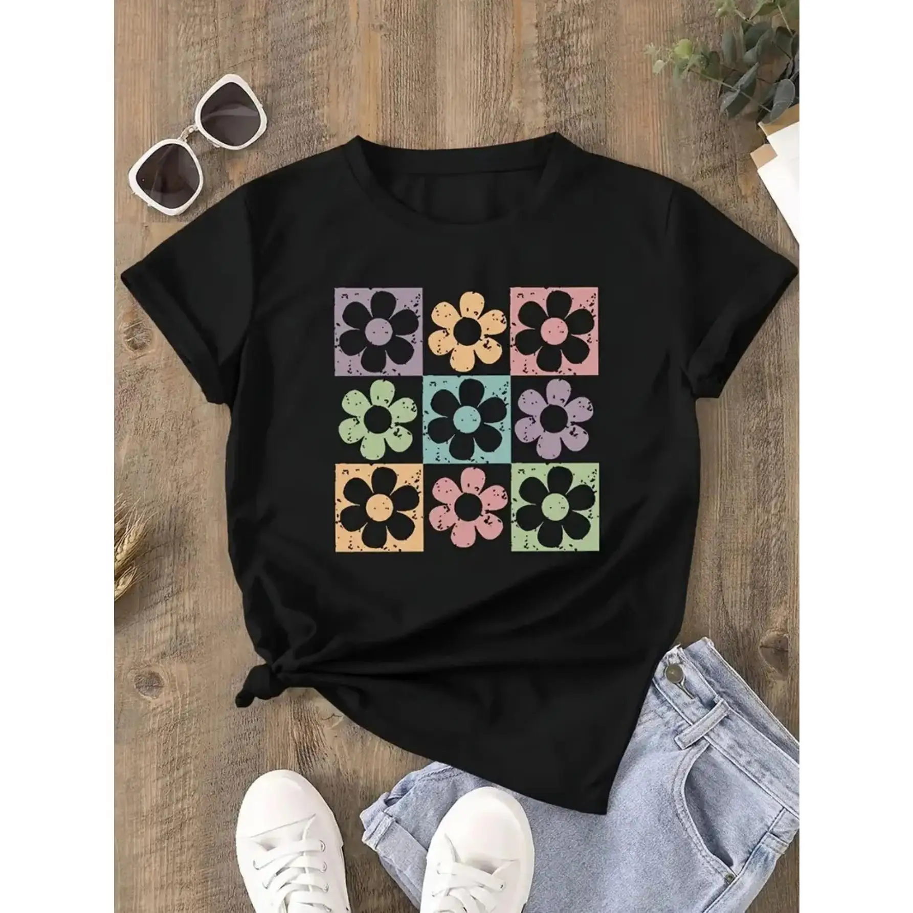 

Vintage Flower Power T Shirt Women Groovy 60s Floral Grid Print Graphic Tee Retro Checkered Casual Loose Comfort Top Summer Fun