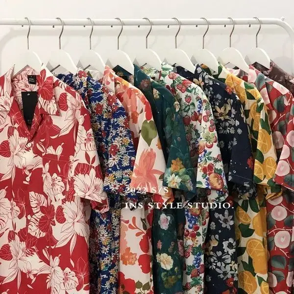 Hong Kong style retro vitage flower shirt short sleeve Thai style Hawaiian style design feel rich handsome loose shirt men and