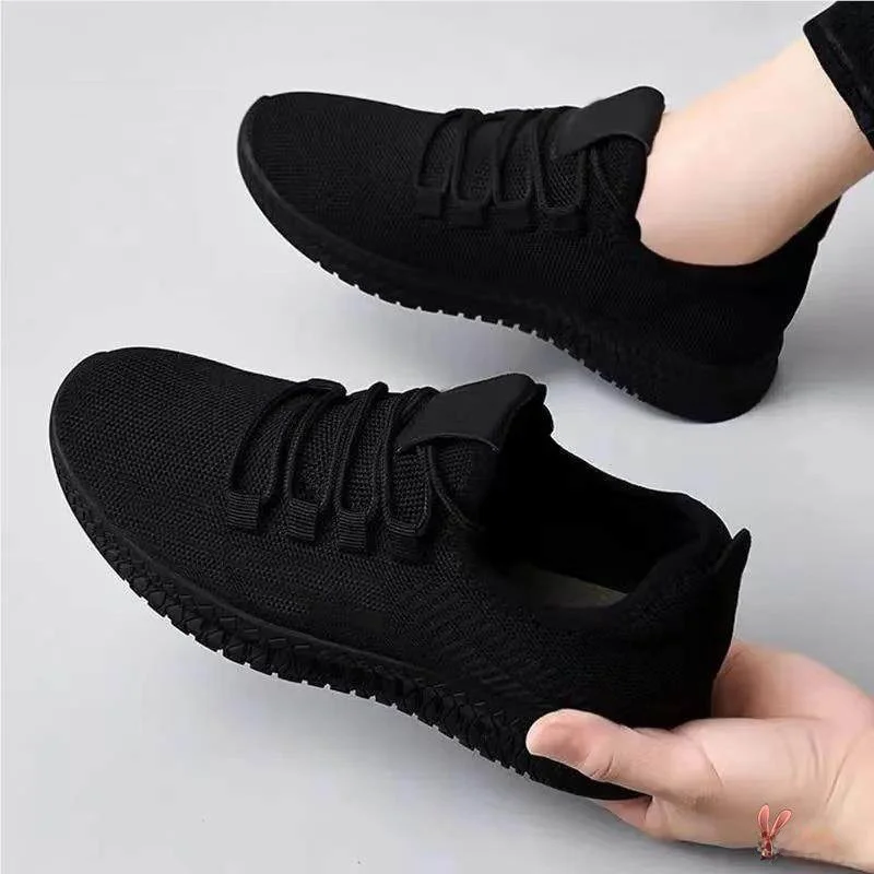 Non-Slip Work Shoes for Women Soft Bottom Comfortable Sports Kitchen Shoes Black Anti-Slip Chef  Shoes for Office