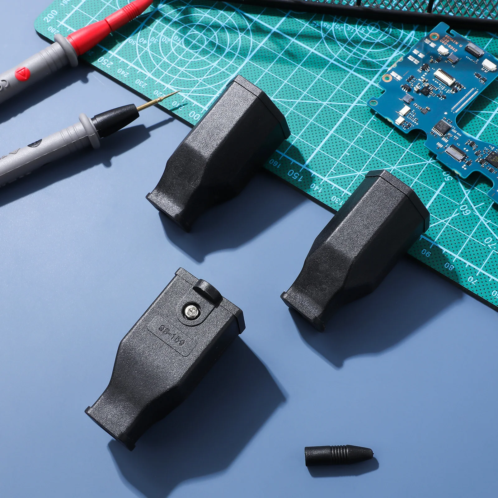 

3Pcs Extension Cord Ends Female Ground Bonding Plug Replacement Easy Install Electrical Plug Replacement for Home and Work