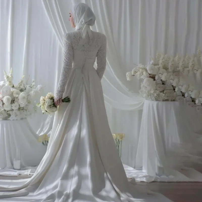 Customized Luxurious Satin Wedding Dresses High Collar Long Sleeves Button Bridal Gowns Appliques Lace Muslim Bride Dress