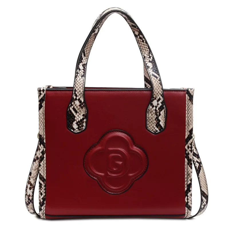 

Red Light Luxury Bridal Wedding Bag Portable Large Bag Women's 2025 New Fashion Versatile Luxury Shoulder Messenger Bag