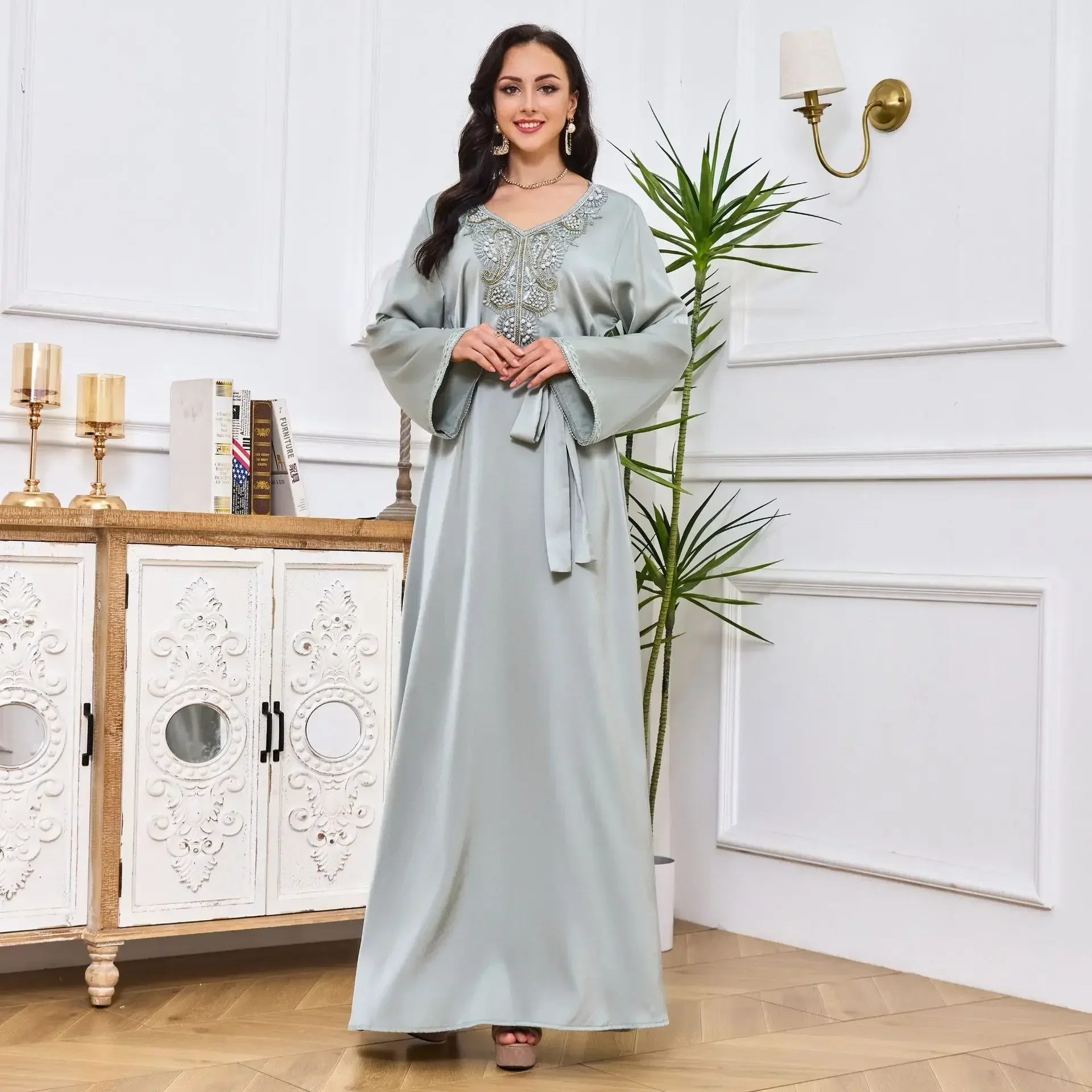 

Diamonds Abaya Islamic Female Lace Tape Casual Loose Full Sleeve V-Neck Sashes Long Dresses Women 2023 أطقم ملابس إسلامية