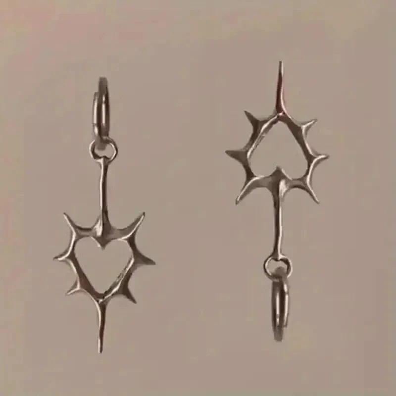 Goth Thorn Heart Earrings Korean Fashion Cross Earrings for Women Punk Charms Earring Grunge Jewelry Hip Hop Vintage Accessories