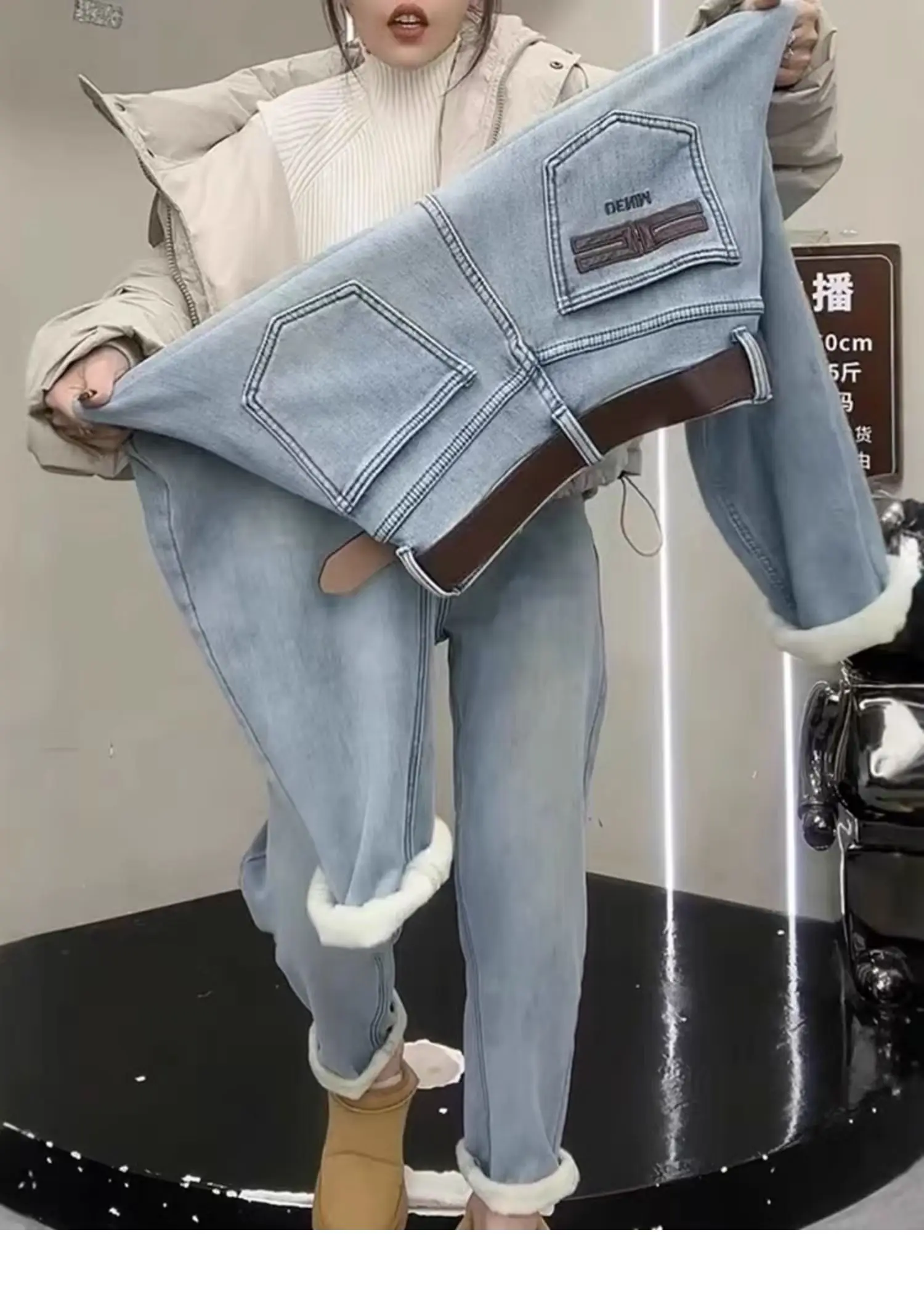 S-3XL Oversized Velvet Thickened Straight Jeans Winter Women's Loose High Waist Dennim Pants Light Blue Warm Trousers