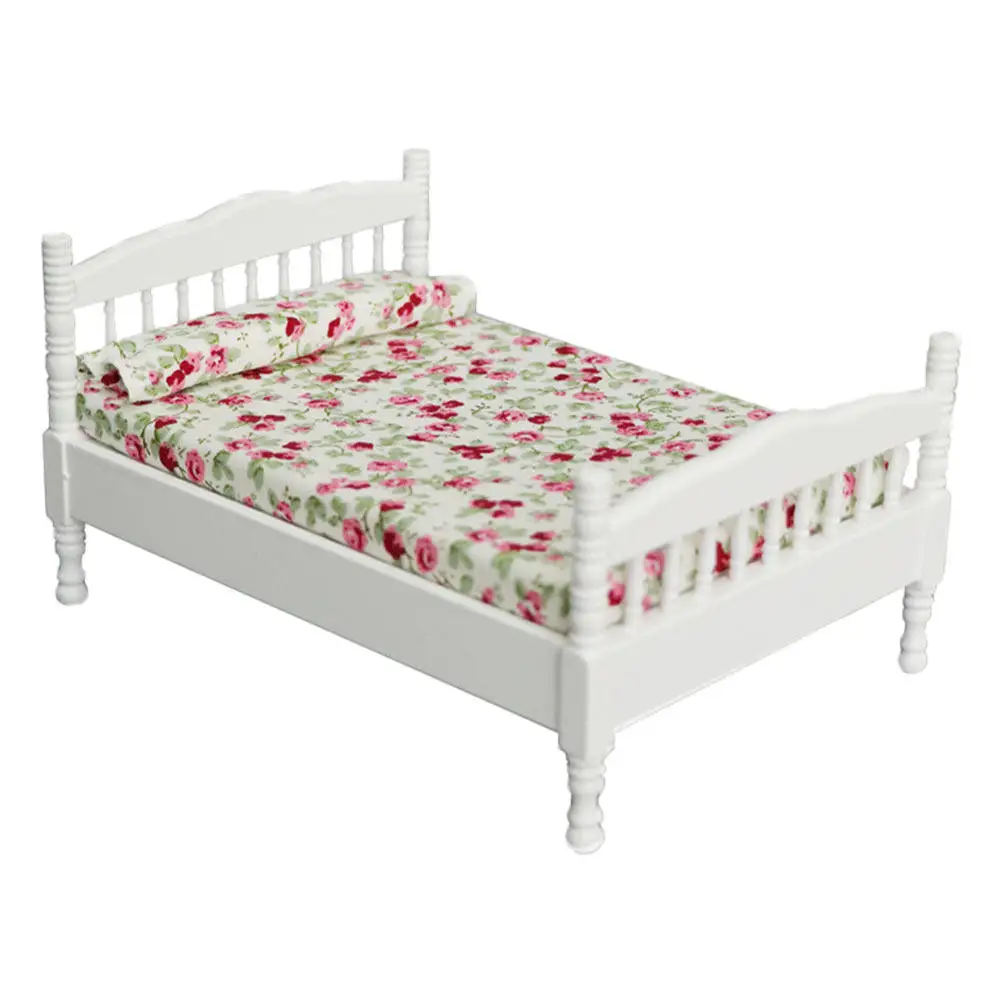 

Деревянная двуспальная кровать ручной работы для миниатюрного домика, мебель для спальни в миниатюрном масштабе, идеально подходит для интерьеров кукольных домиков и микроландшафтов