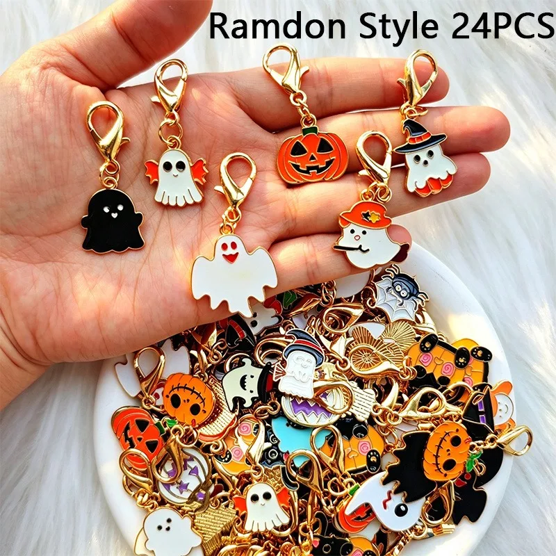 24 Stück zufällige Halloween-Kreativ-Mode-Schlüsselanhänger-Anhänger: Geister, Kürbisse, Fledermäuse, schwarze Katzen, DIY-Zubehör für Taschen, Armbänder und Anhänger. – Detail 6