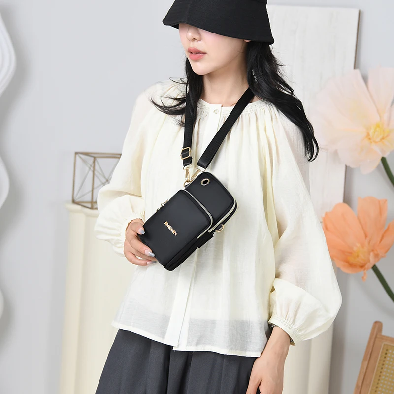 

Three-Zip Phone Pouch Korean-Style Women's Crossbody Neck Pouch Phone & Coin Wallet Fashion Arm Bag Shoulder Bag
