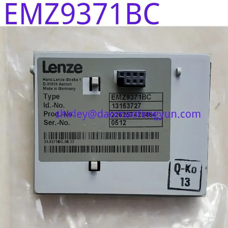 Used EMZ9371BC is suitable for frequency converter panel 9300 series