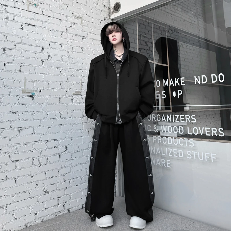 

Модный молодежный комплект из двух предметов: джинсовая толстовка с пэчворком и широкие брюки в стиле High Street для мужчин