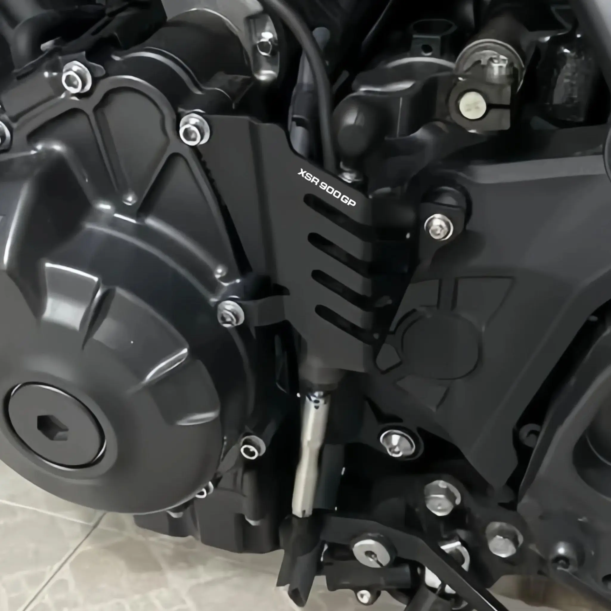 

XSR900 XSR900GP 2022 - 2026 Gear Shift Lever Sensor Guard Cover Protector For Yamaha XSR900 GP XSR 900 GP Motorcycle Accessories