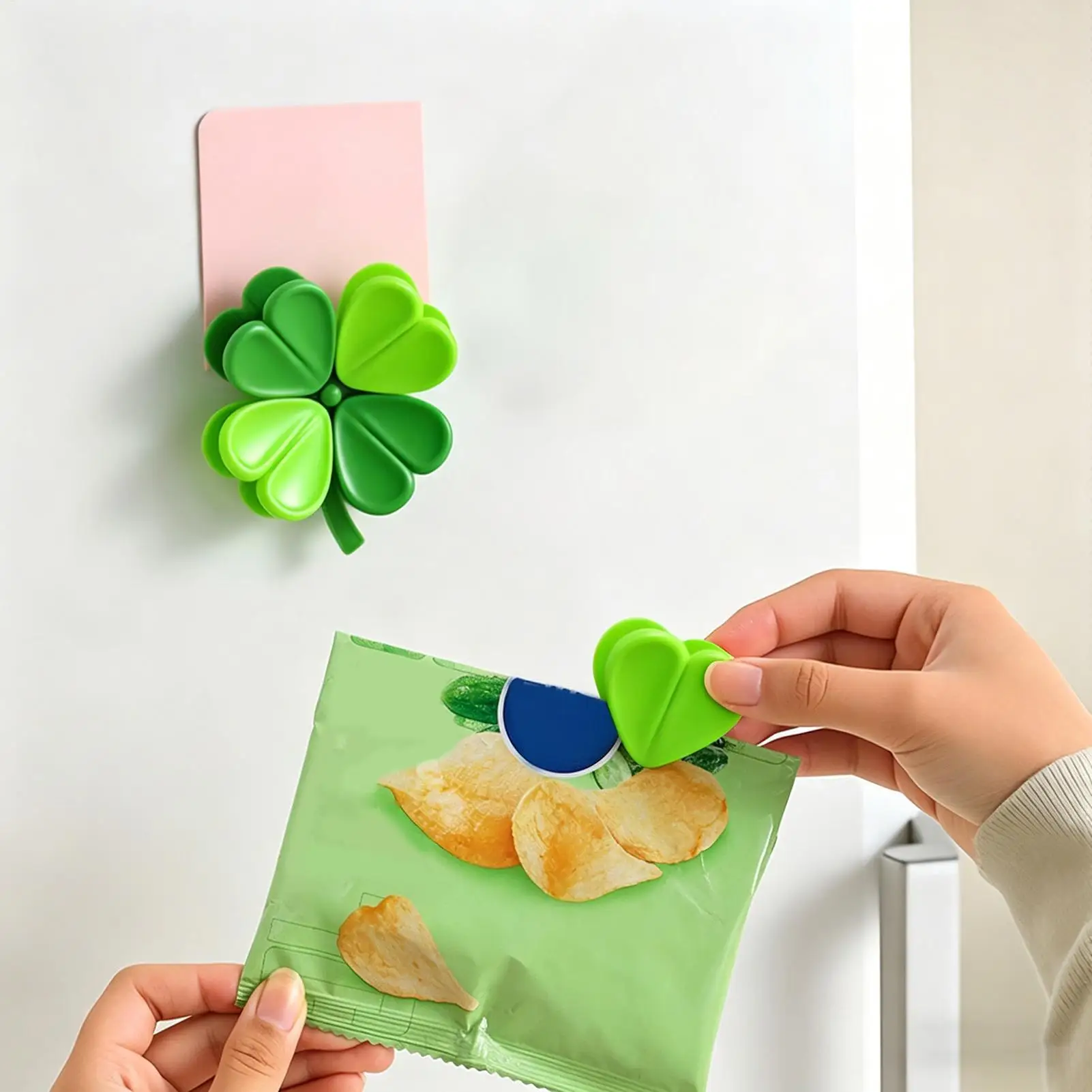 Food Clips for Bags Magnetic Fresh-Keeping Bread Clamp Potato Chip Bag Clips for Kitchen Home Apartment School Dormitory Dining