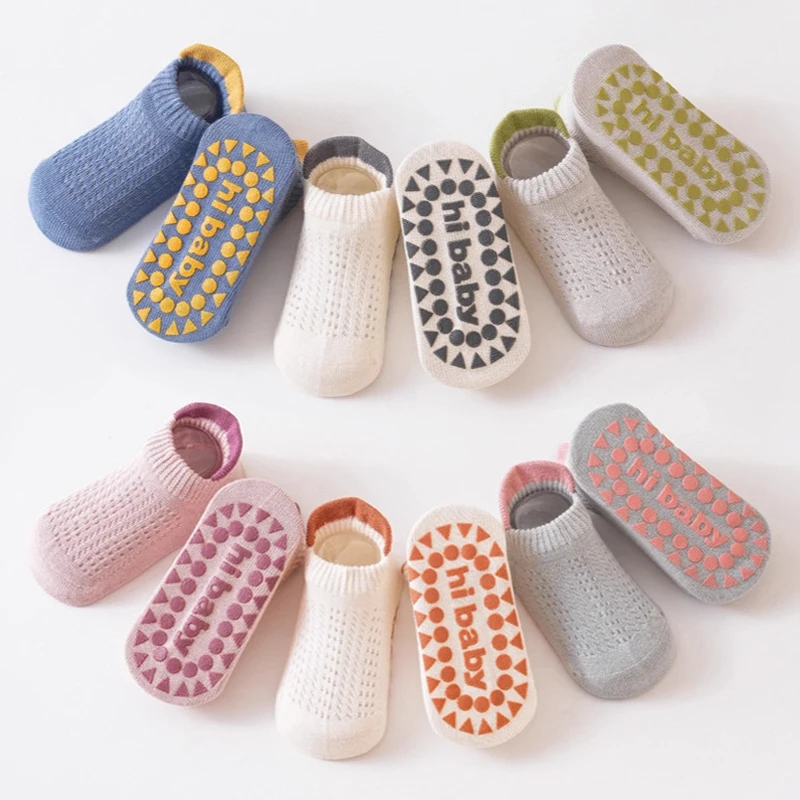 3 Paar Baumwoll-Anti-Rutsch-Socken für Kinder, Jungen und Mädchen, für Neugeborene, niedlich, bequem, atmungsaktiv, rutschfeste Bodensocken für Aktivitäten im Innenbereich