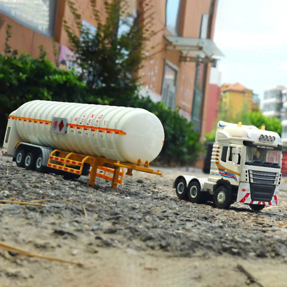 

1/50 Natural Gas Tanker Alloy Diecast Toy Car Models Metal Transport Vehicle The Front And Body Can Be Separated Children Toys