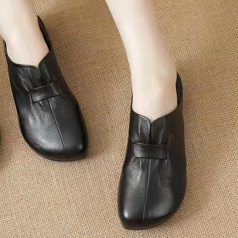 

2025 Premium Leather Loafers Women - British Style Slip-On Office Flats Comfortable Walking Shoes for Mothers