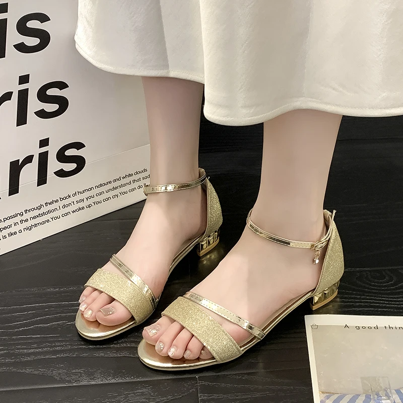 novos-sapatos-de-luxo-para-mulher-2025-sandalias-femininas-dedo-do-pe-aberto-quadrado-feminino-tornozelo-cinta-sapatos-de-salto-baixo-mulher-sandalias-de-mujer