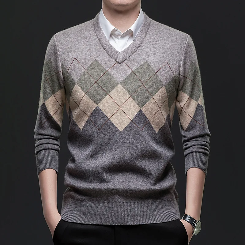 New Men's Thickened Sweater Base V-neck Middle-aged Solid Color Knitted Color Matching Long-sleeved Boutique Men's Clothing