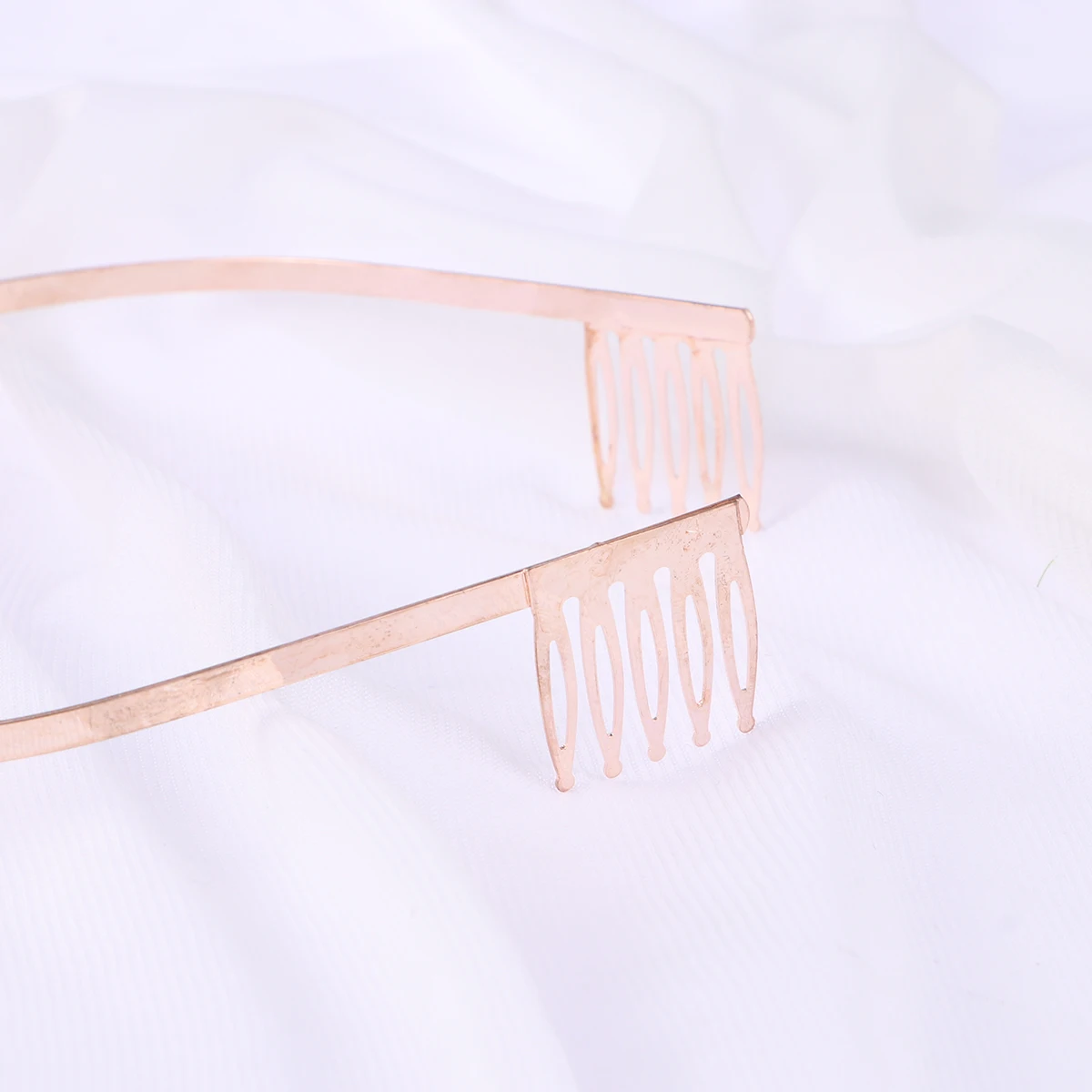 

White Rhinestone Crown Tiara Comb Hair Accessory For 50Th Birthday Dance Party Shiny Alloy Electroplated Princess Headband