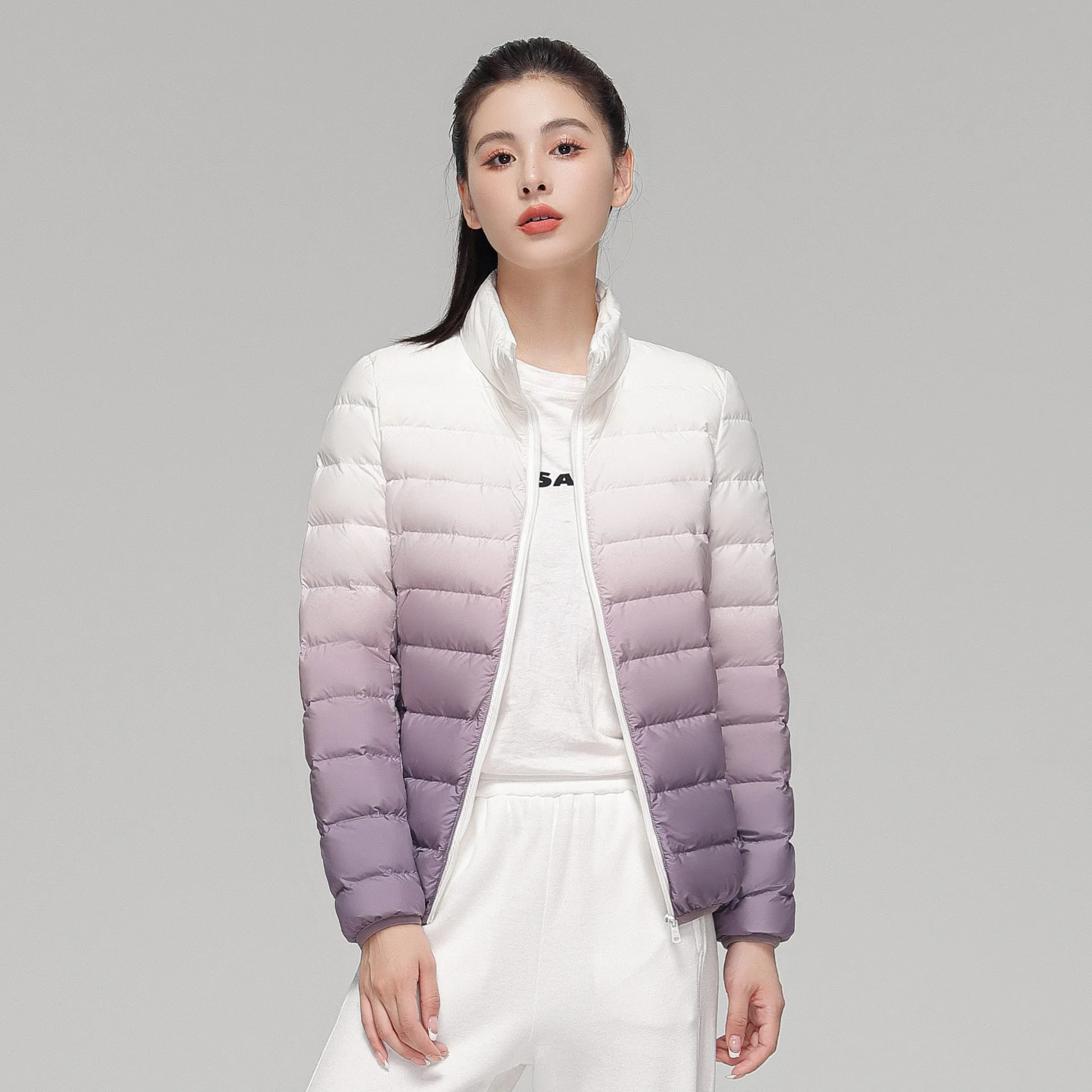 Chaqueta con capucha de Color degradado para mujer, chaqueta acolchada ligera 90% de plumón de pato blanco, abrigo de invierno portátil para mujer, JK-072