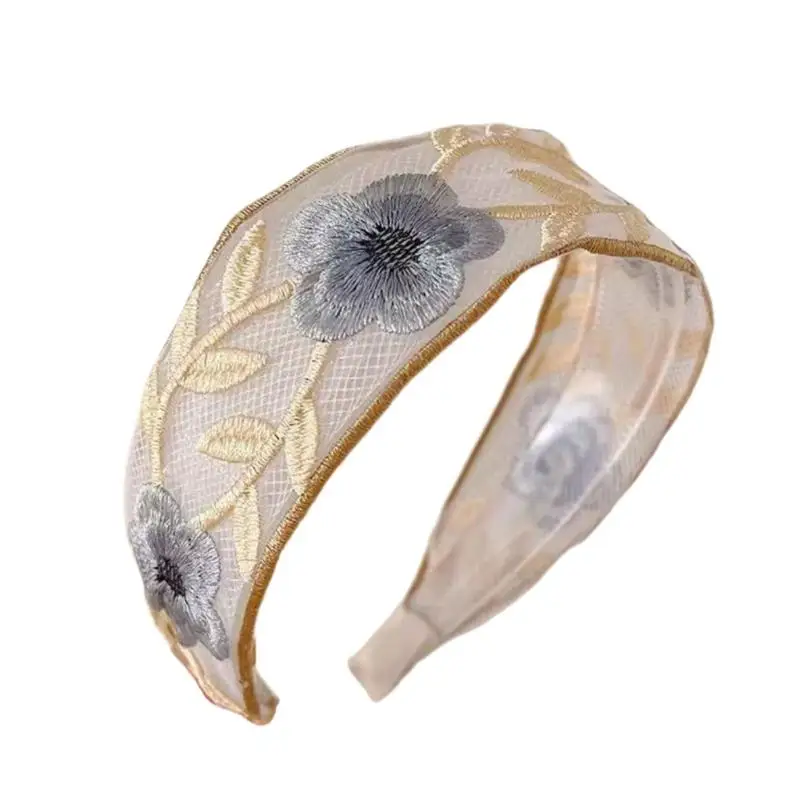 A52E Traditional Floral Hairband With Soft Textile Material For Universal Styling