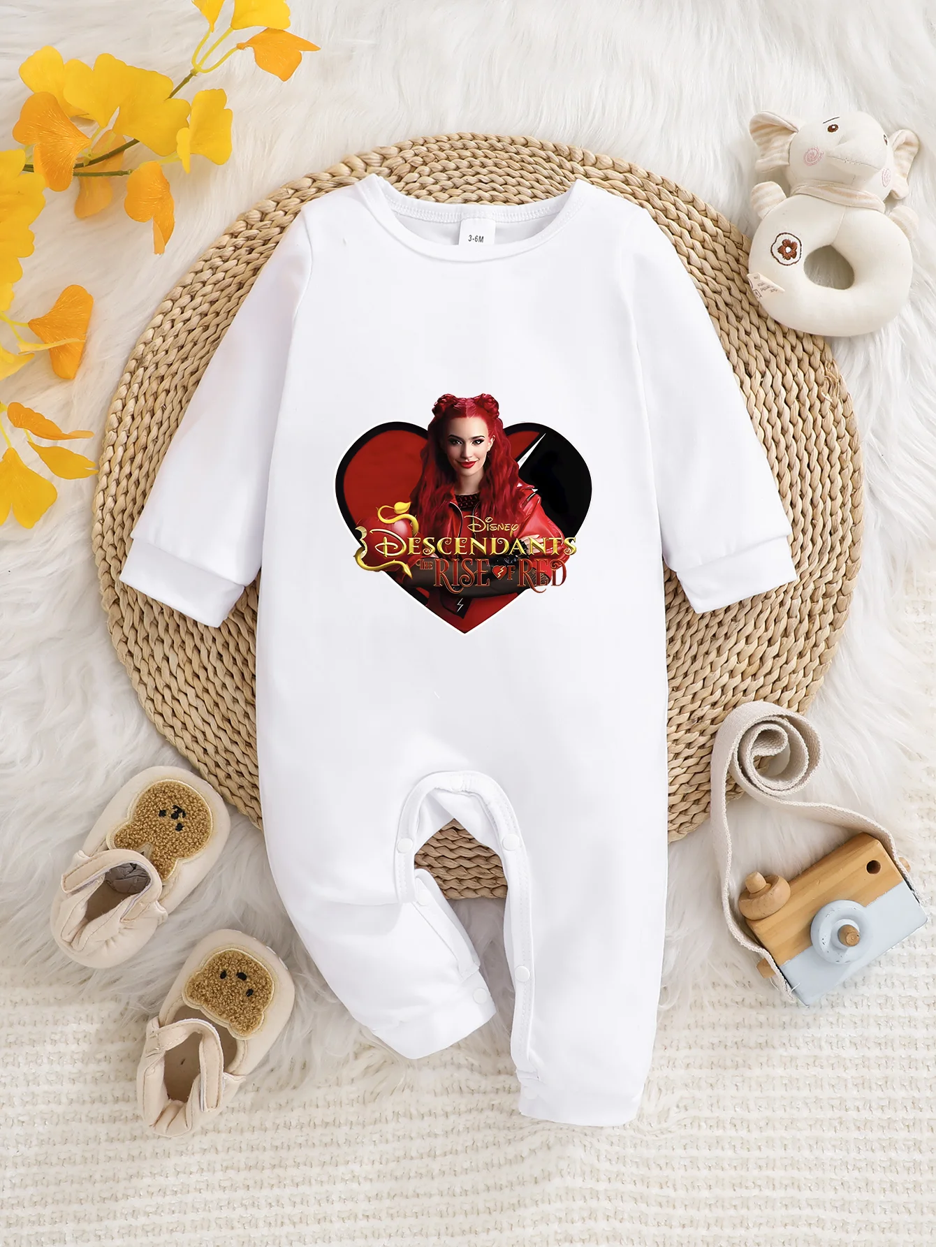 

【Officially Licensed】 Disney Descendants (Audrey) Baby Long-Sleeve Romper: Heart-Frame Audrey "Rise of Red" Print