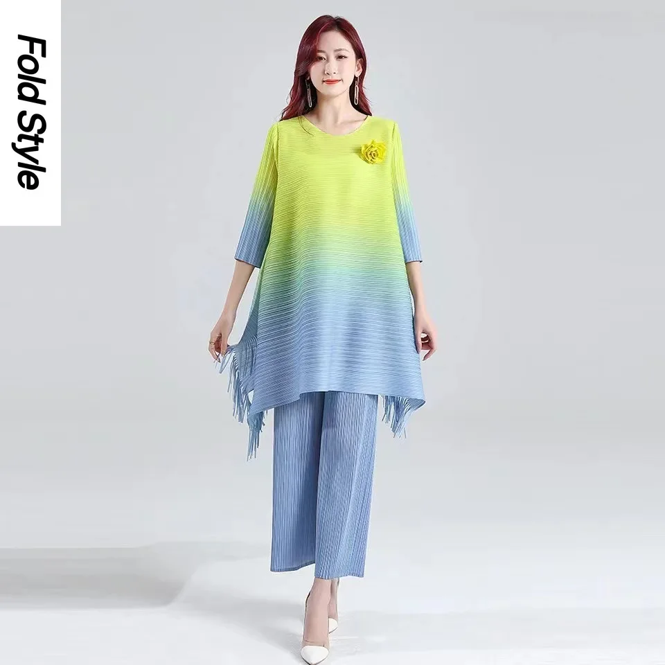 

Miyake Pleated Women's Fashion Gradual Contrast Color Two Piece Skirt with Relaxed and Western Style New Women's Clothing