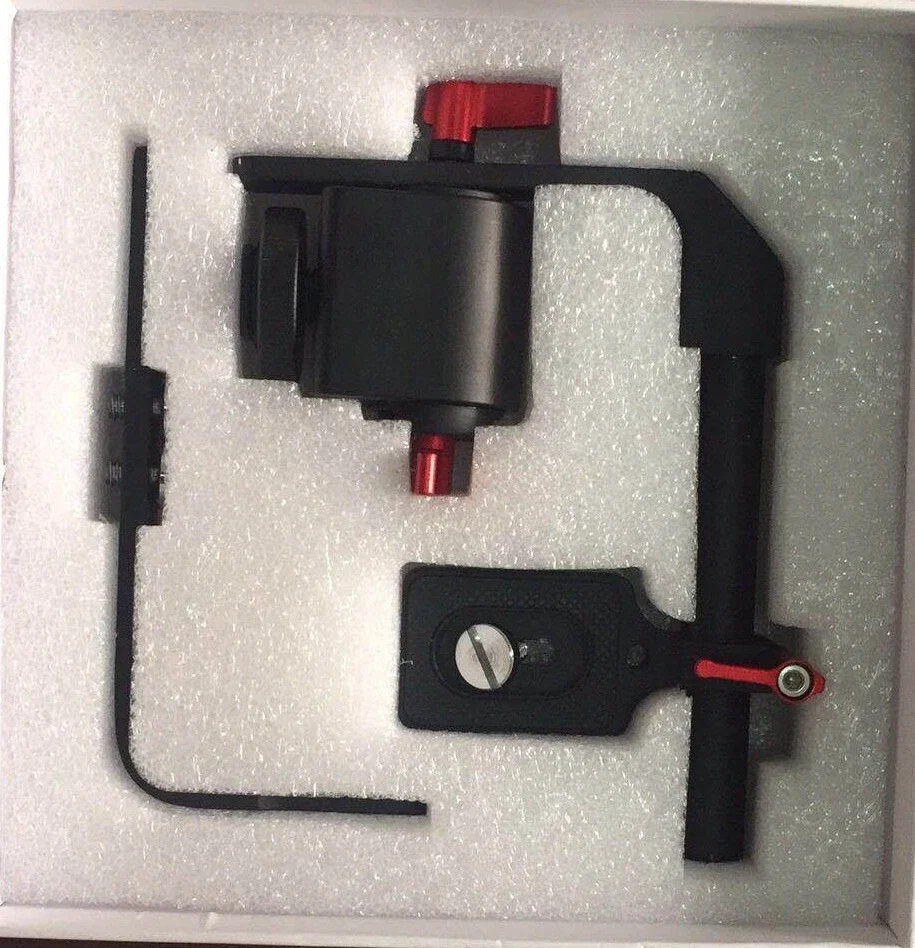 

Hot shoe shock absorber