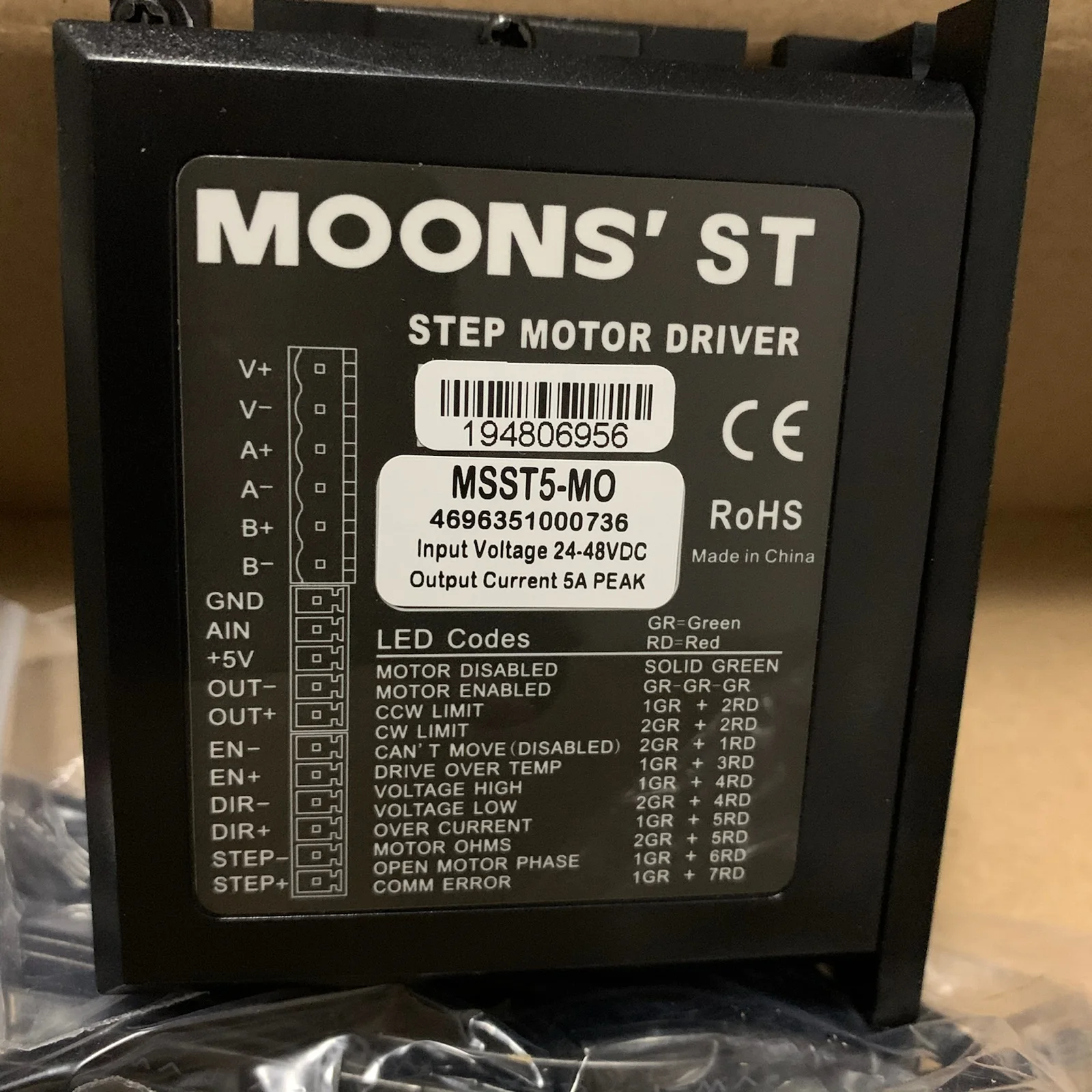 

MOONS' MOONS' drive brand new Y2SMSST5-S/MSST5-MO and other models