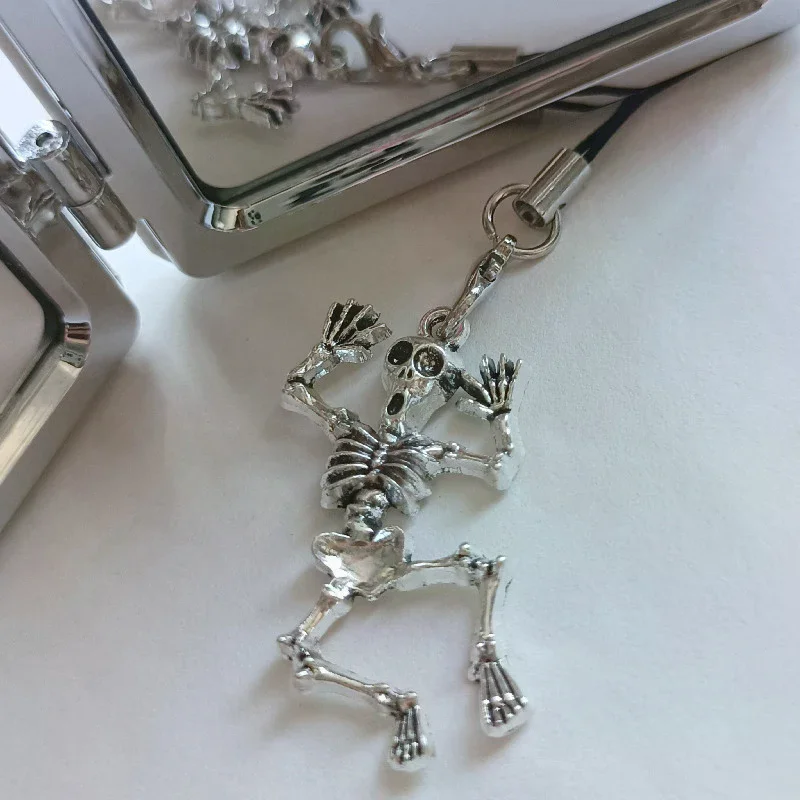 Готический-забавный-брелок-с-черепом-подвеска-для-сумки-для-женщин-темный-рюкзак-подвеска-украшения-для-сумки-ювелирные-изделия-на-Хэллоуин-подарок