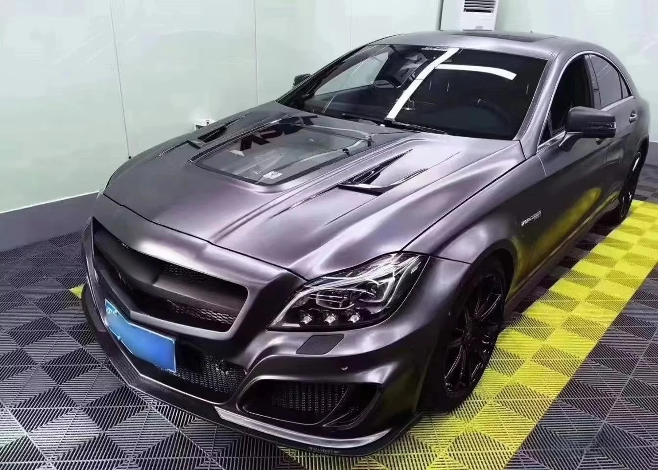 New Perfect Fitment Carbon Fiber Car Hood for CLS Class W218 CLS63 Transparent Design Included Bolts Bolt-On