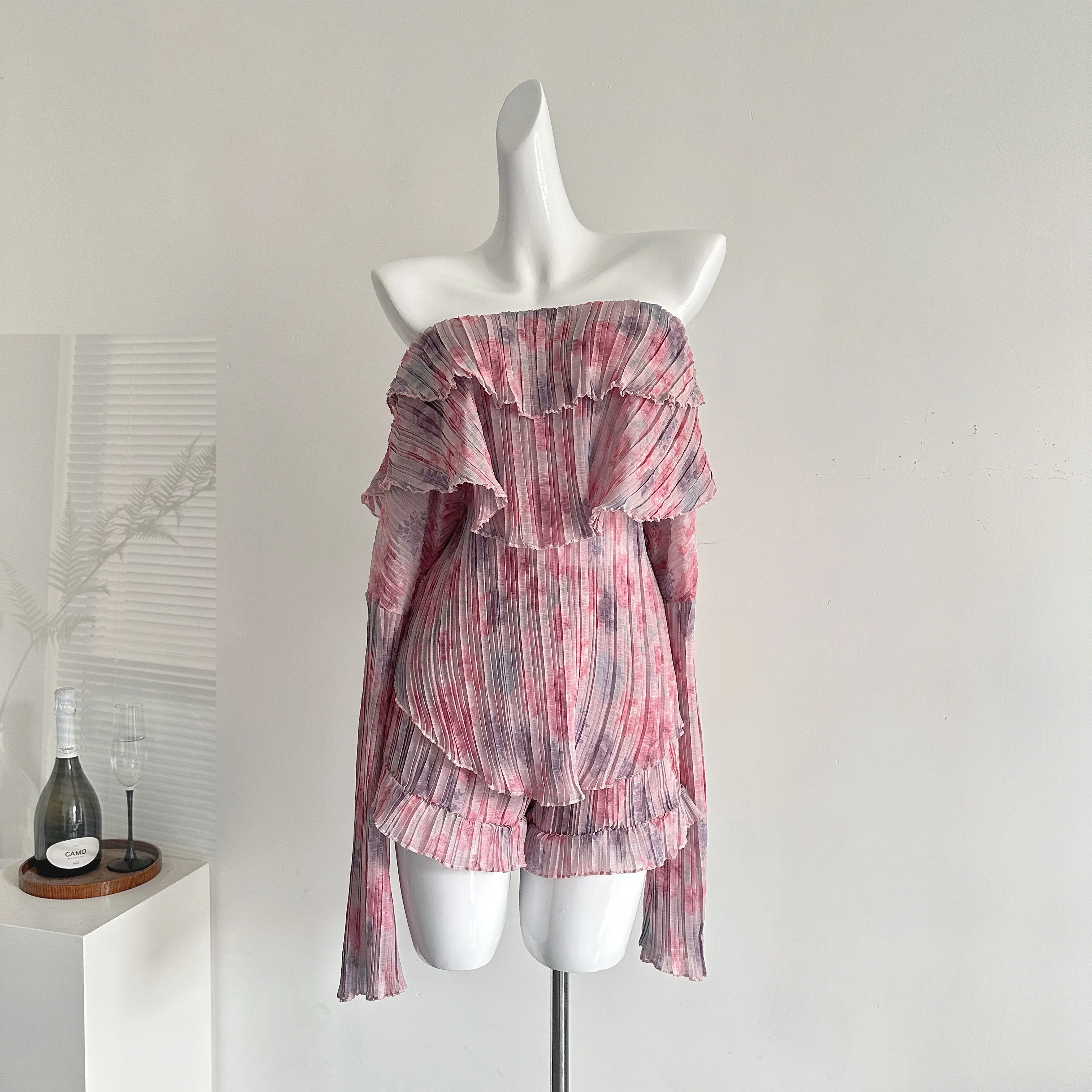 

Women's Spring Summer Two Pieces Pleated Shorts Set Lady Long Sleeve Ruffles Off Shoulder Pullover Top +elastic Waist Shorts