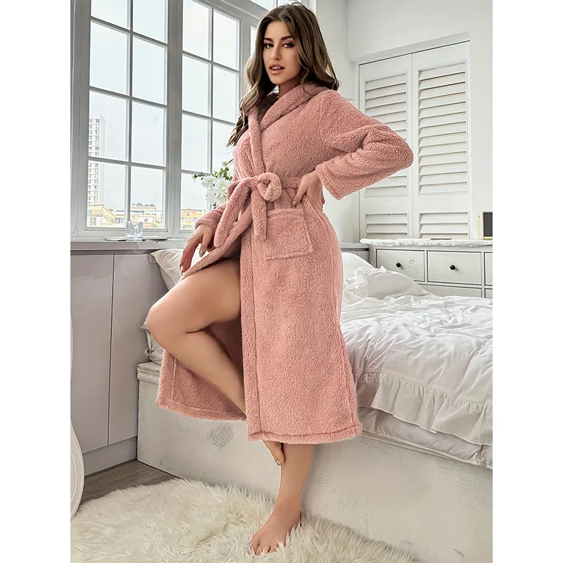 Autumn Winter Thickened Flannel Sleepwear Women\'s Pajamas Coral Fleece Warm Robe Long Female Hooded Barhrobe Gown Home Dress