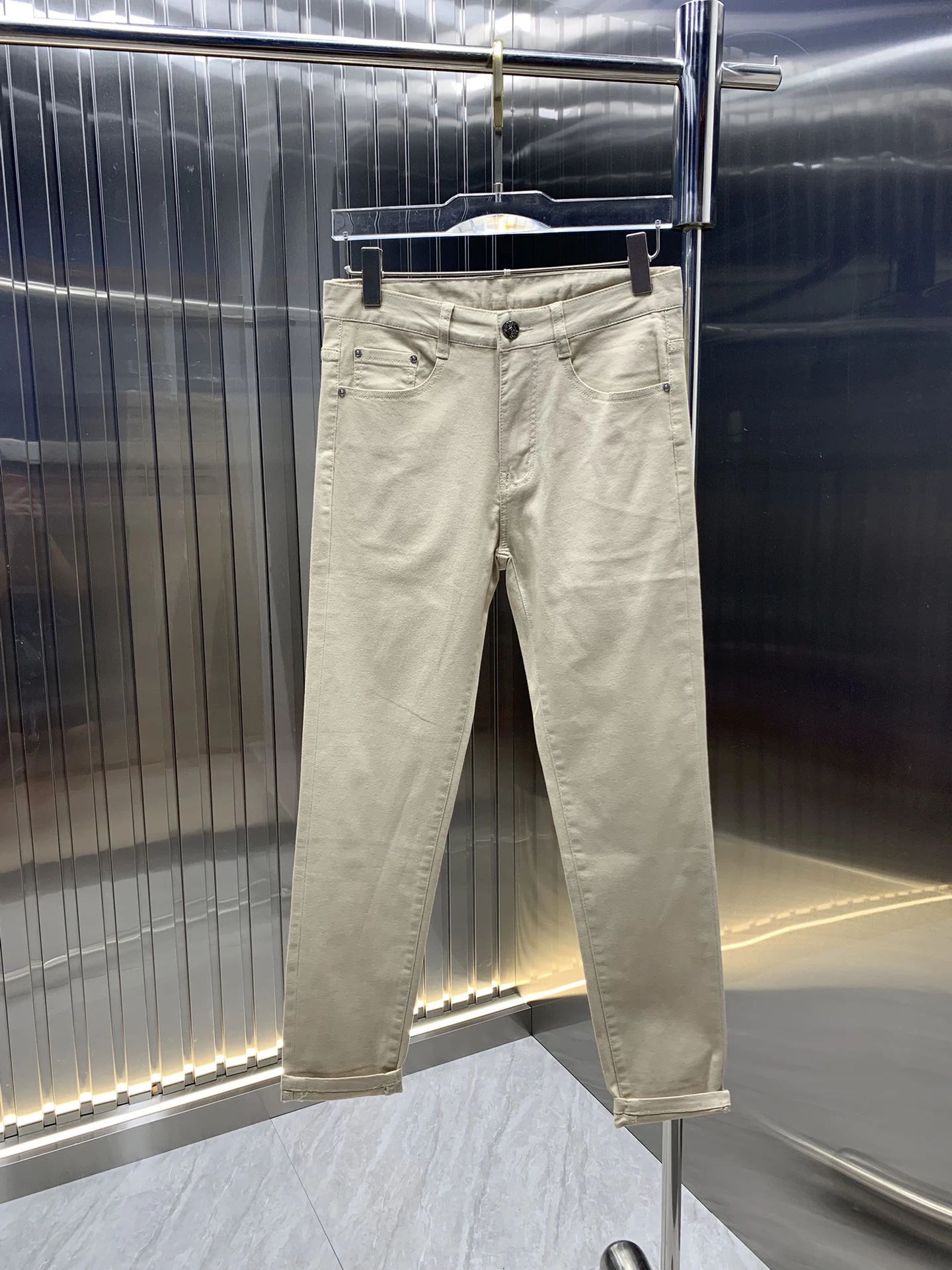 BLLIYOSS Pantaloni casual classici di lusso leggeri Jeans da uomo 2025 FW NUOVA moda Pantaloni a gamba dritta Old Money Ricamo Elastico liscio