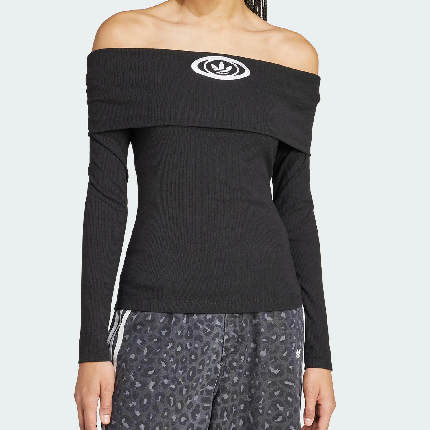 

Adidas Originals Women's Slim-fit Off-shoulder Long Sleeve Top KA2690