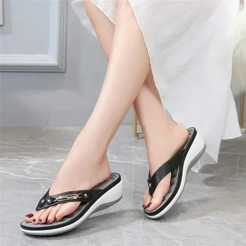 

2025 Woman Sandals for Women Shoes Comfy Soft Women Sandals Retro Wedge Low Heels Shoes Thick Bottom Ladies