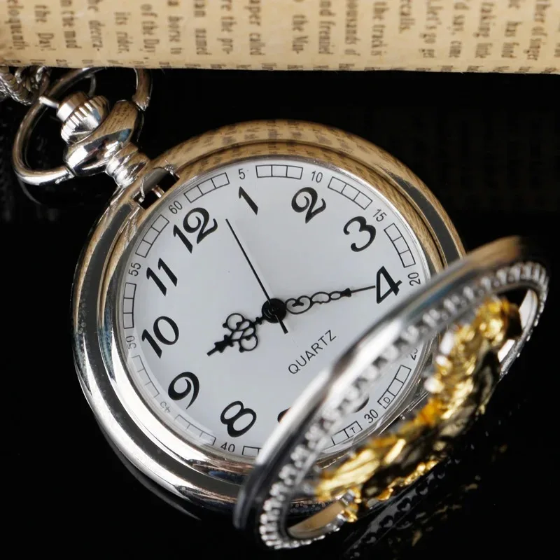 Steampunk الفاخرة تشغيل الحصان الذهبي ساعة جيب كوارتز زودياك النمط الصيني قلادة مجوهرات الرجال النساء الهدايا مع سلسلة