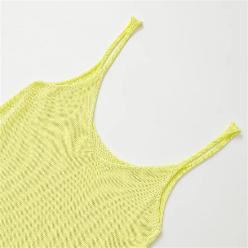 KEYANKETIAN 2025 ฤดูร้อนใหม่ผู้หญิงถักHalter TopอเมริกันRetro Slim VคอบางPullover Cropเสื้อกั๊กเพียงCamisole