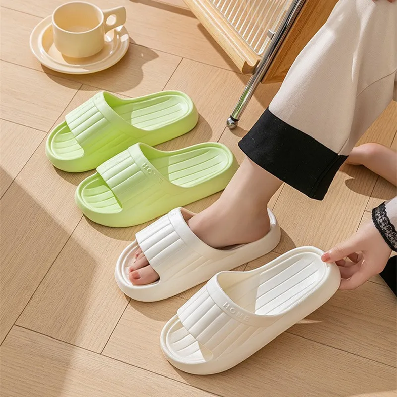 

New Men Casual Light Flip Flops Women Home Slippers Non-Slip Soft Shower Shoes Couples Summer Beach Sandals Bathroom Flats