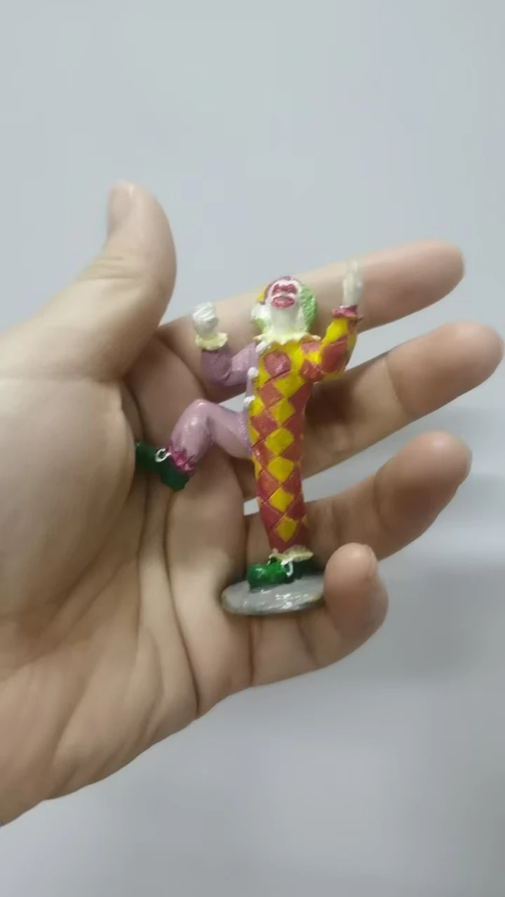 resin figure mental psychological sand table game box court therapy  clown