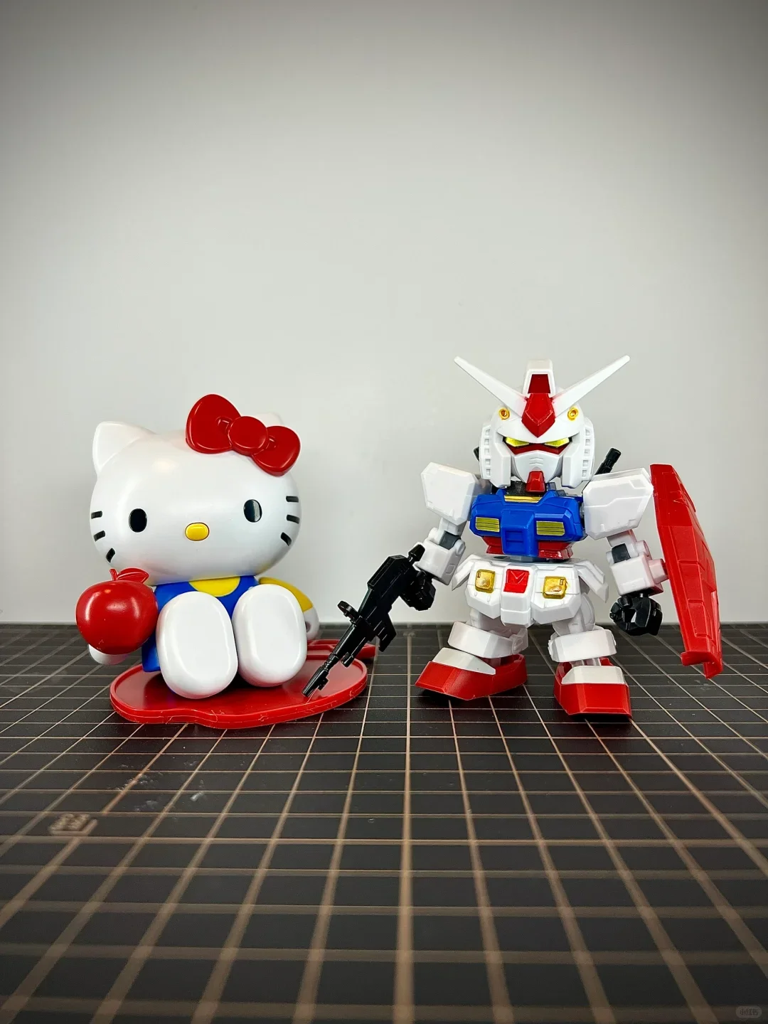 Hello Kitty Collaboration RX-78-2SDH 1/144 แมวน่ารักคอลเลกชันประกอบชุดตกแต่ง,Action Figure,ของขวัญสะสมของเล่น