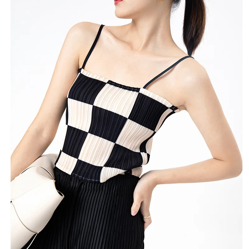 

Miyake pleated sex fashion causal basic tank tops 2022 summer new plaid vest ladies outside wear camis for women