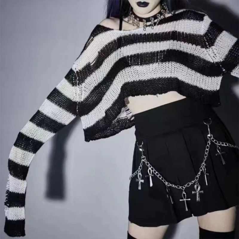 ผู้หญิงหลวมแขนยาวลายลูกเรือคอ Gothic Pullover ถักเสื้อกันหนาว Crop Top