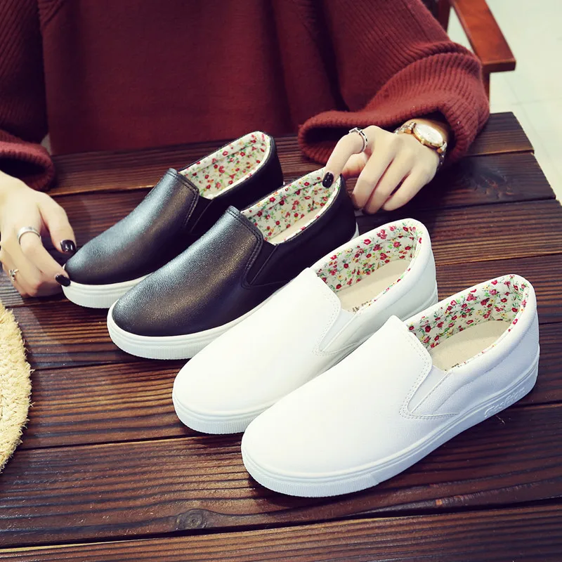 2024 New Spring and Autumn with A Slip-on Leather Lazy Female Students Love Pregnant Women Small White Shoes