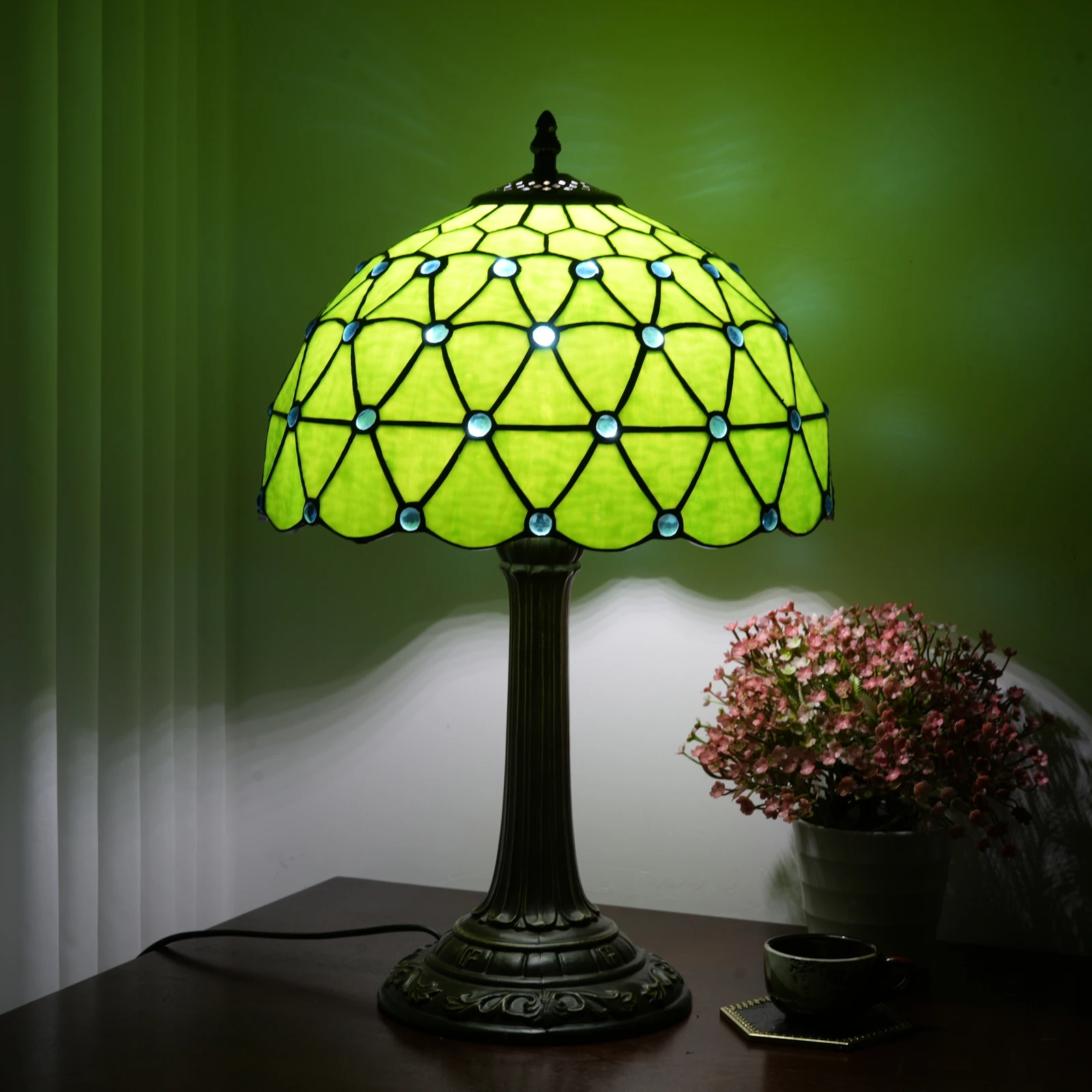 Green Christmas Table Lamp Stained Glass Bedside Table Lamp Desk Reading Light 12 Inches Bedroom Home Office Decor Lamp